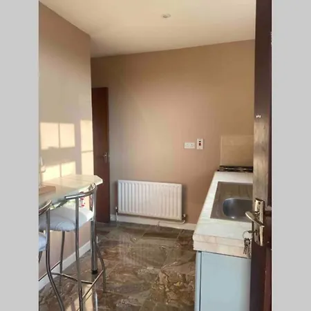Carratraw House, Self Catering Apartment *