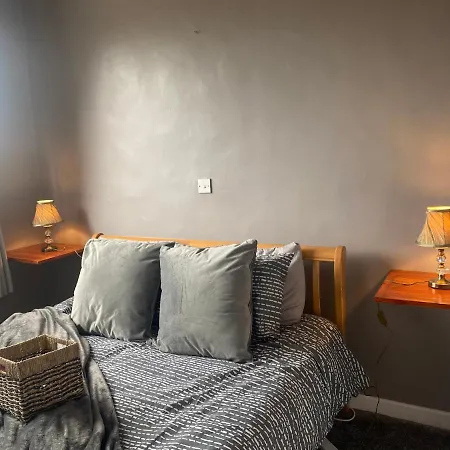 Carratraw House, Self Catering Apartment Rivory