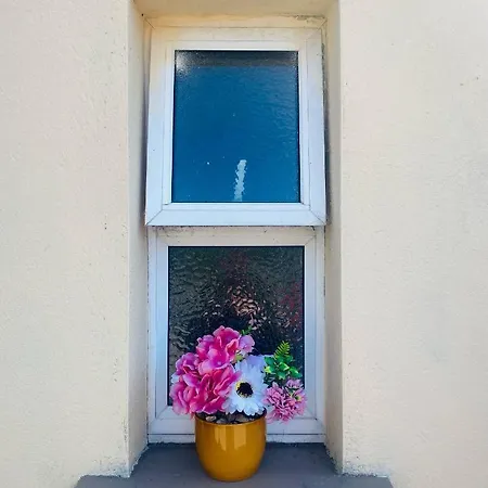 Carratraw House, Self Catering Apartment Rivory